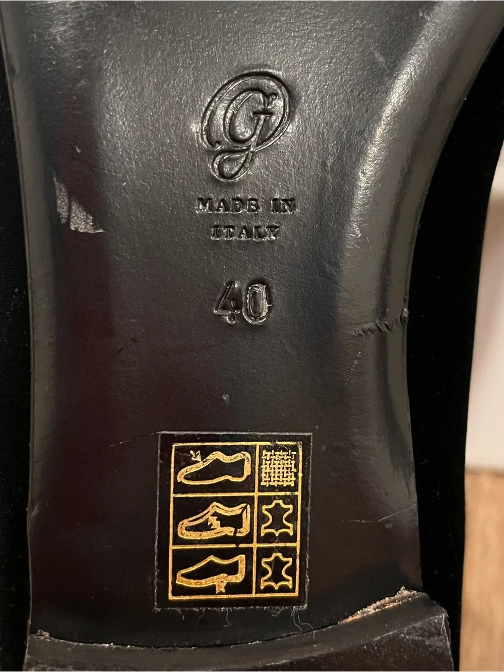 M. Gemi Petalo Loafer Black Velvet size 40 (US 9)
